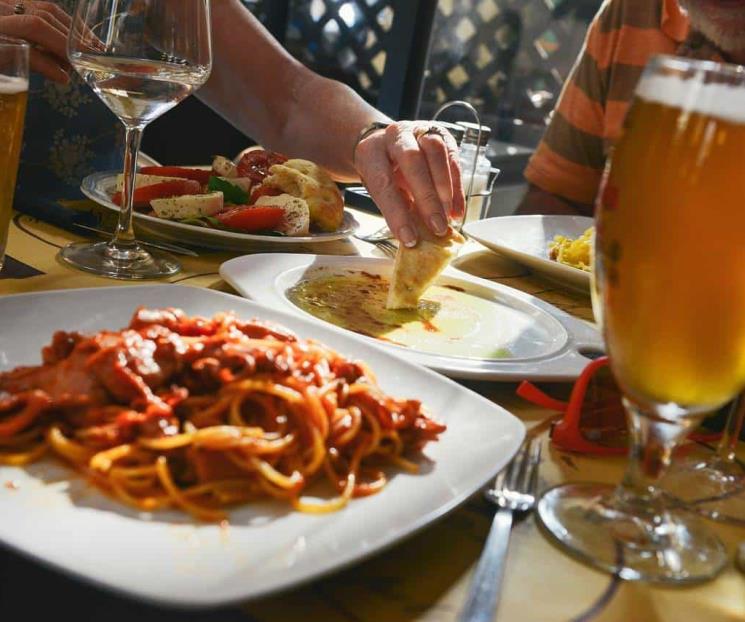 Consejos para ahorrar dinero en un restaurante