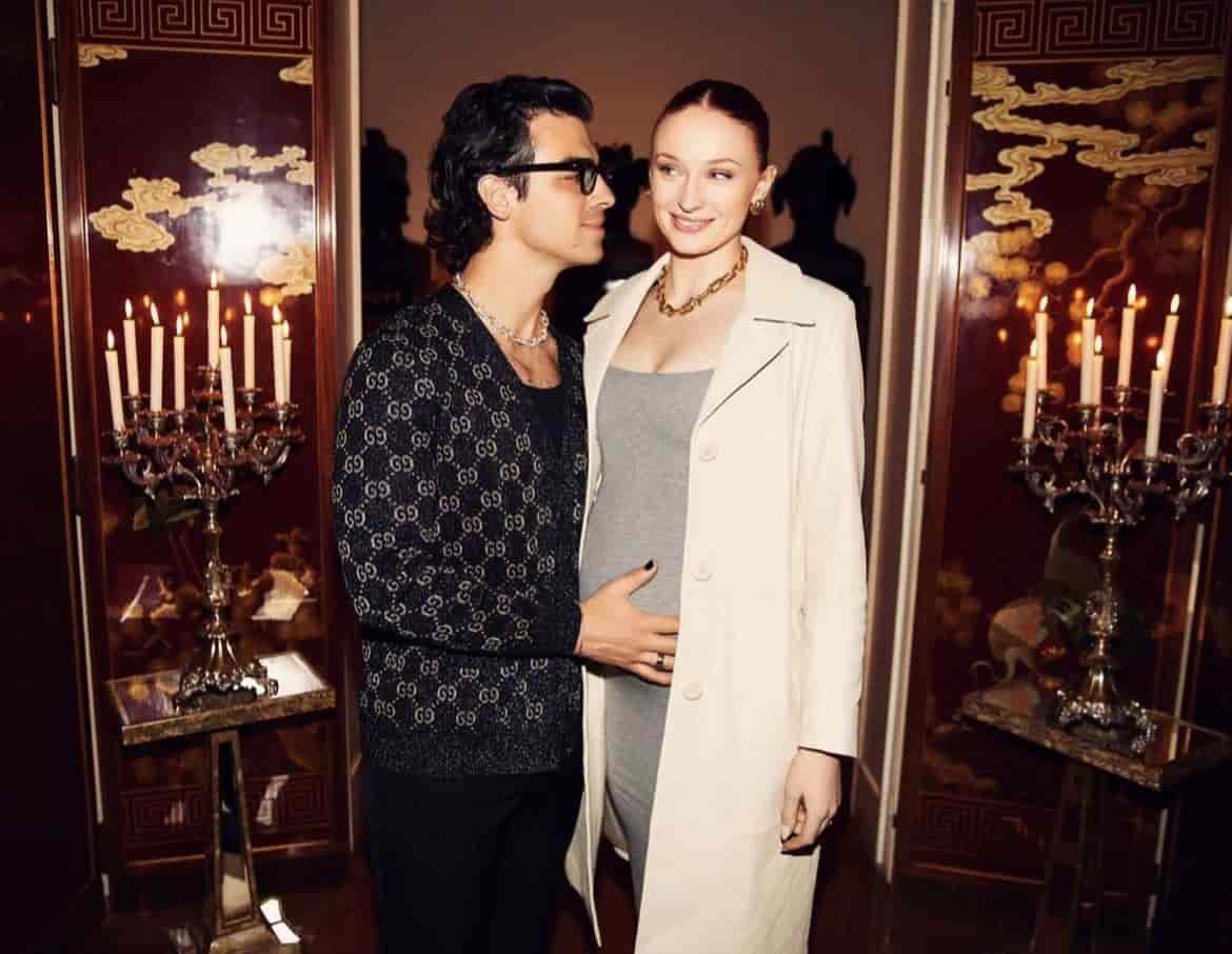 La pareja le dio la bienvenida a su primera hija, Willa, en el 2020