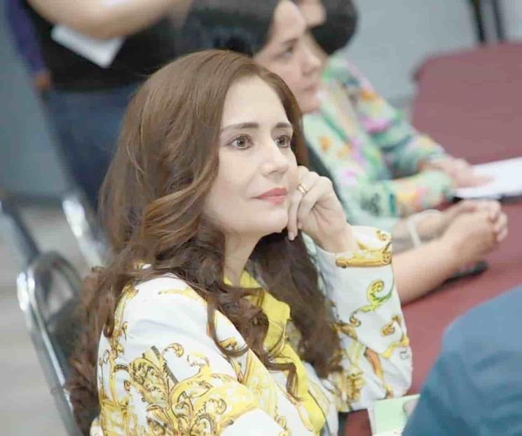 Turnan a Comisión licencia de Alhinna Vargas 19 días después