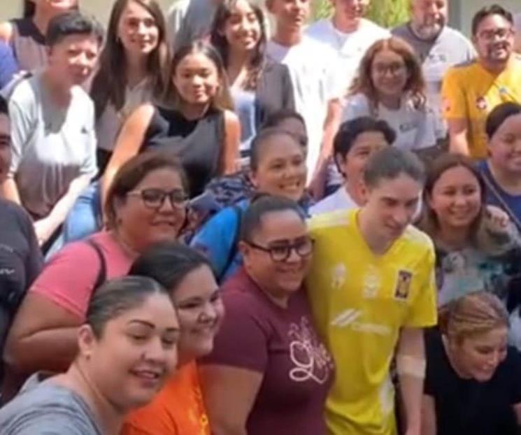 Cumple Marcelo Flores exámenes físicos y médicos