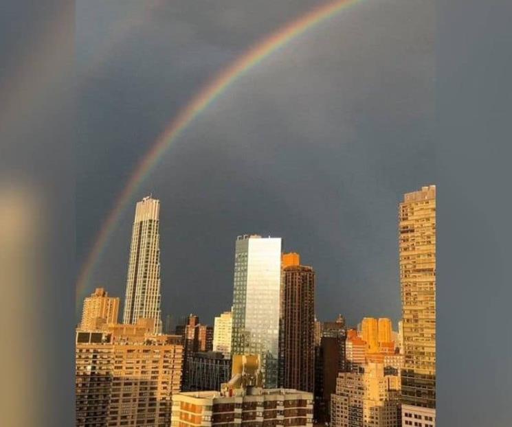 Captan arcoíris sobre NY a 22 años del ataque a las Torres Captan arcoíris sobre NY a 22 años del ataque a las Torres