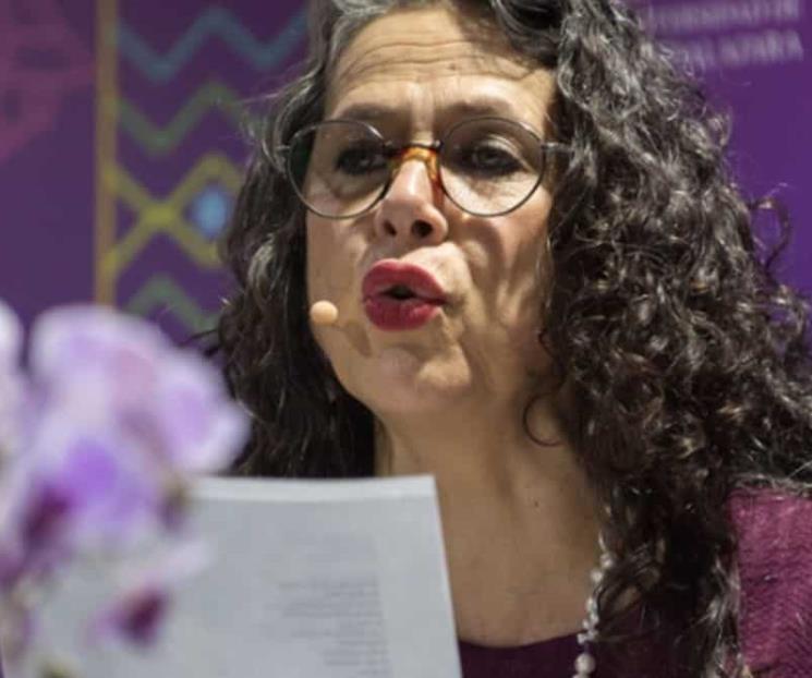 Silvia Eugenia Castillero gana el Premio Jaime Sabines Silvia Eugenia Castillero gana el Premio Jaime Sabines