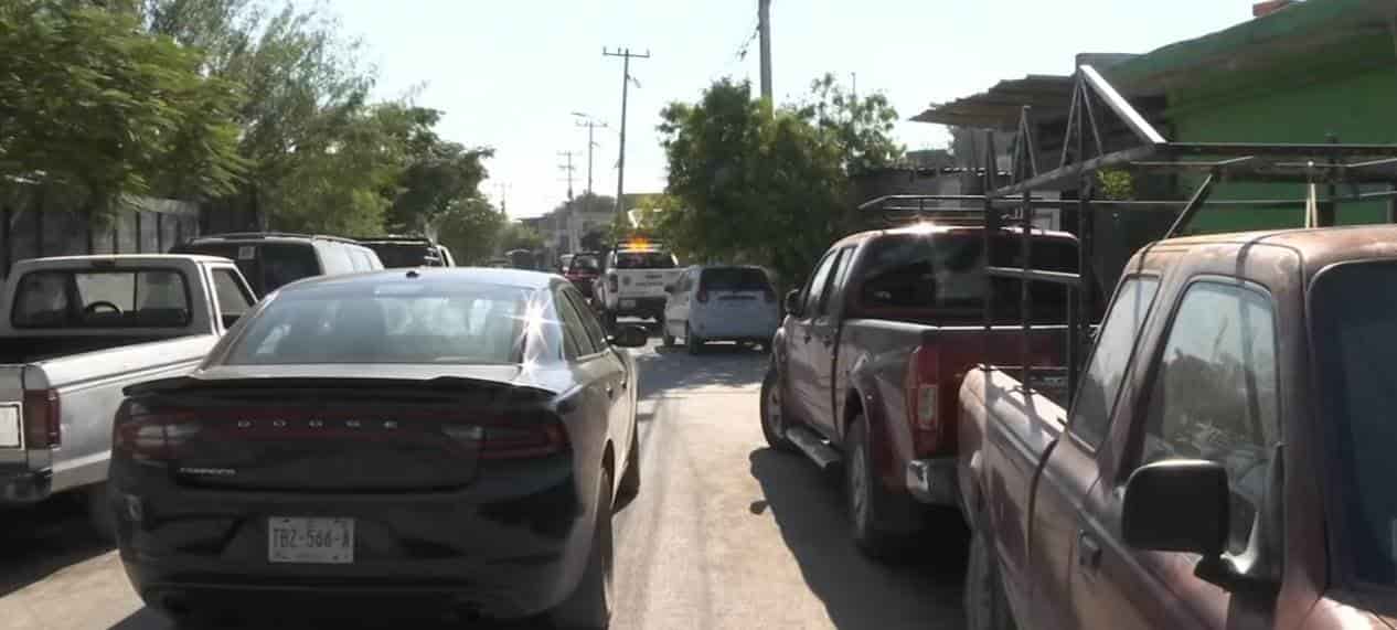 En un ataque a balazos dejó una persona sin vida y otro a balazos, luego de que hombres armados ingresaron aun domicilio donde se rentan cuartos, en el municipio de Escobedo.