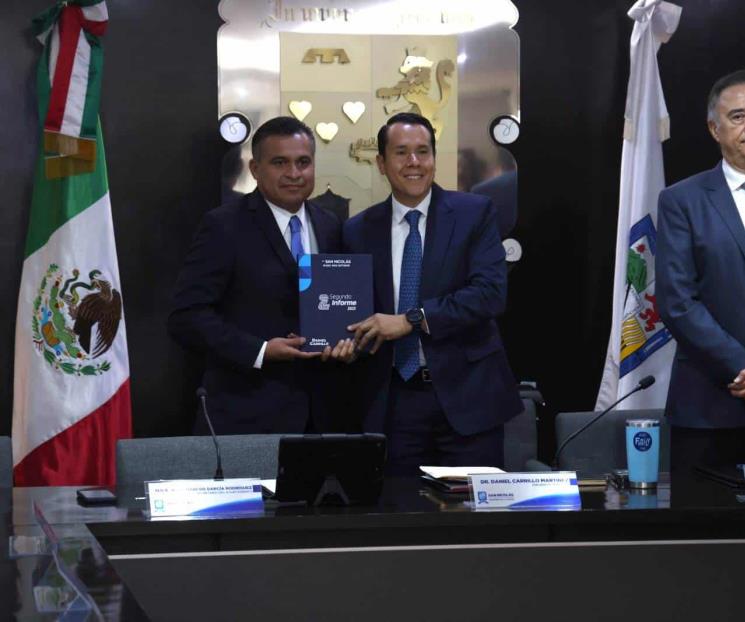 Rinde Carrillo su Segundo Informe de Gobierno