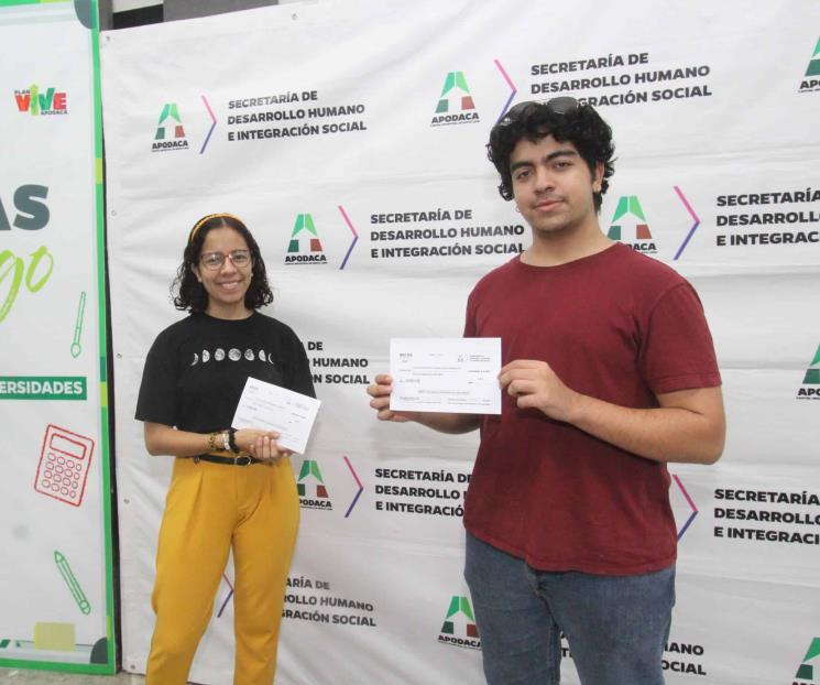 Benefician a más de 8 mil con Becas Contigo 2023