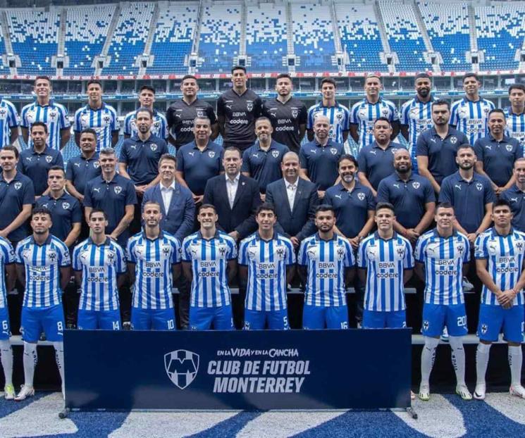 Se toman Rayados y Rayadas la foto oficial de la temporada Se toman Rayados y Rayadas la foto oficial de la temporada