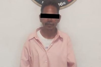Elementos de la Secretaría de Seguridad y Vialidad de Salinas Victoria detuvieron a un hombre por entrar a un domicilio sin autorización en la colonia Emiliano Zapata.