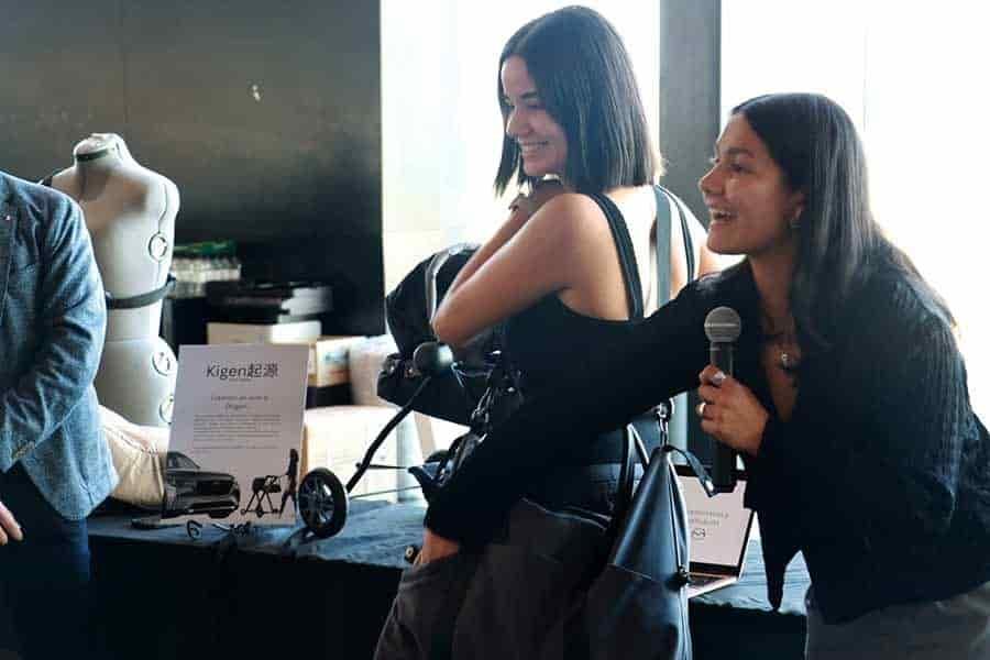 Alumnos Tec proponen accesorios para agencia de Mazda