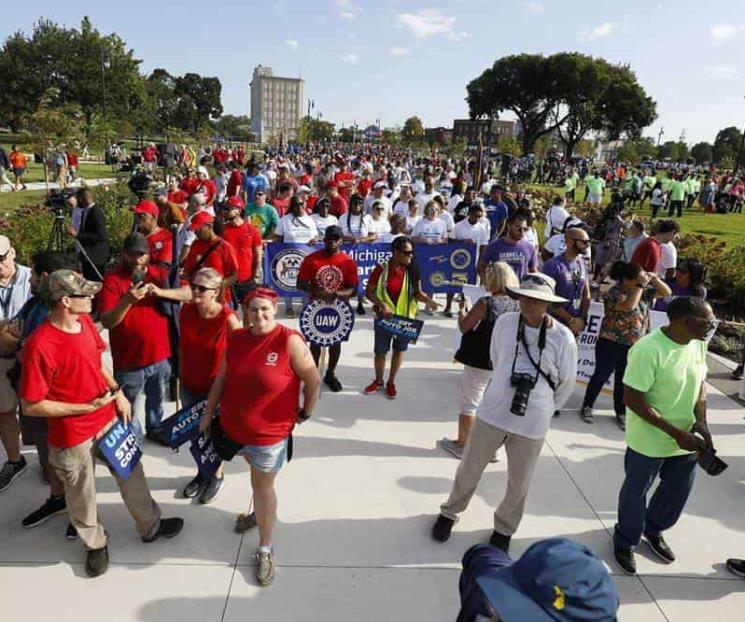 Huelga de automotrices en EU ocasionará pérdidas