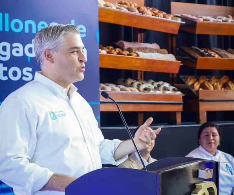 Otorga NL  6 mil 600 mdp en créditos a PyMEs