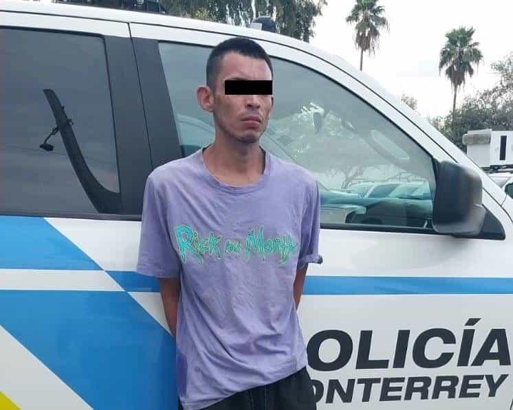 Golpea a su papá y es detenido Golpea a su papá y es detenido