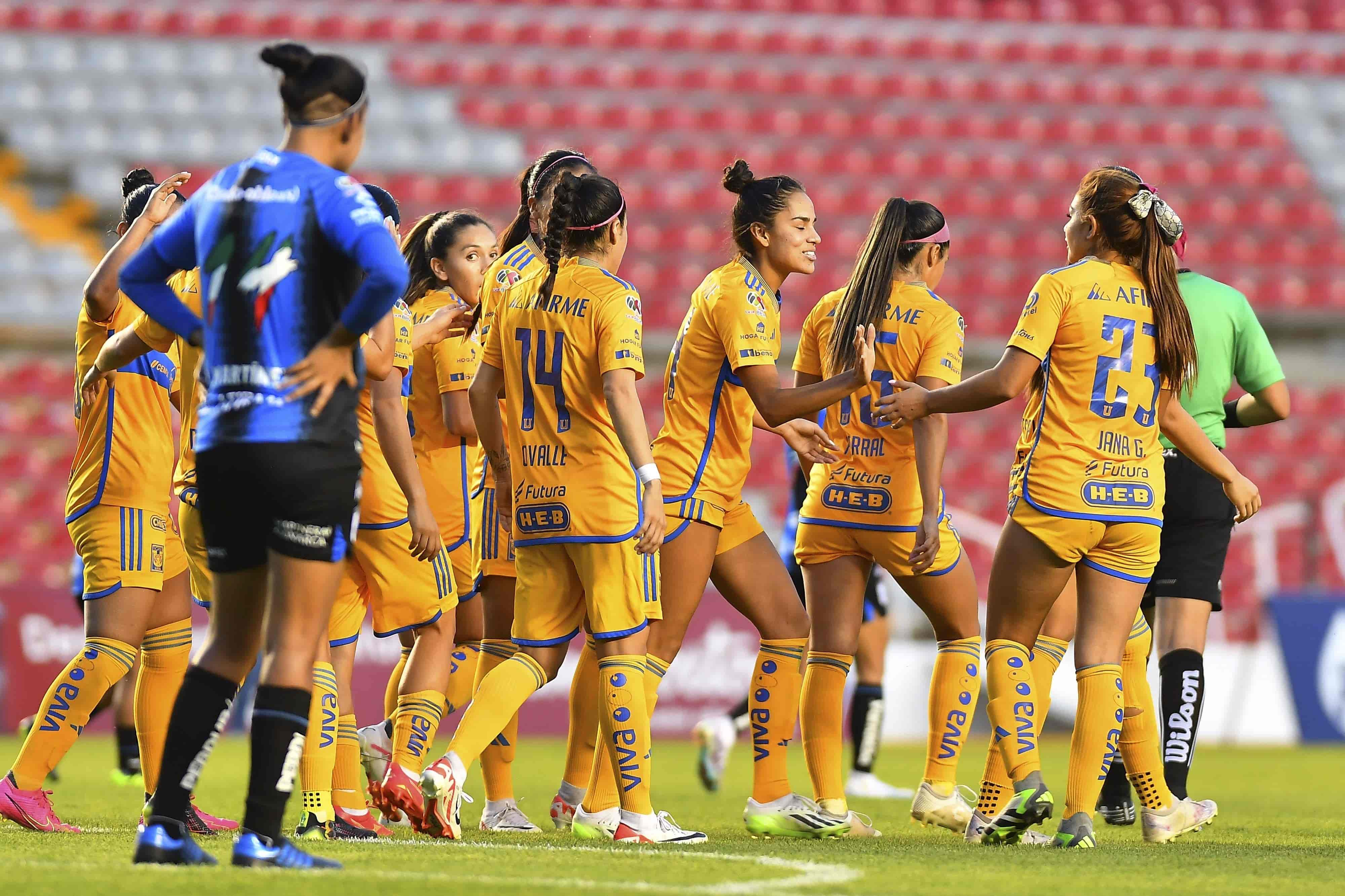 Felinas ganan y siguen invictas en el torneo.