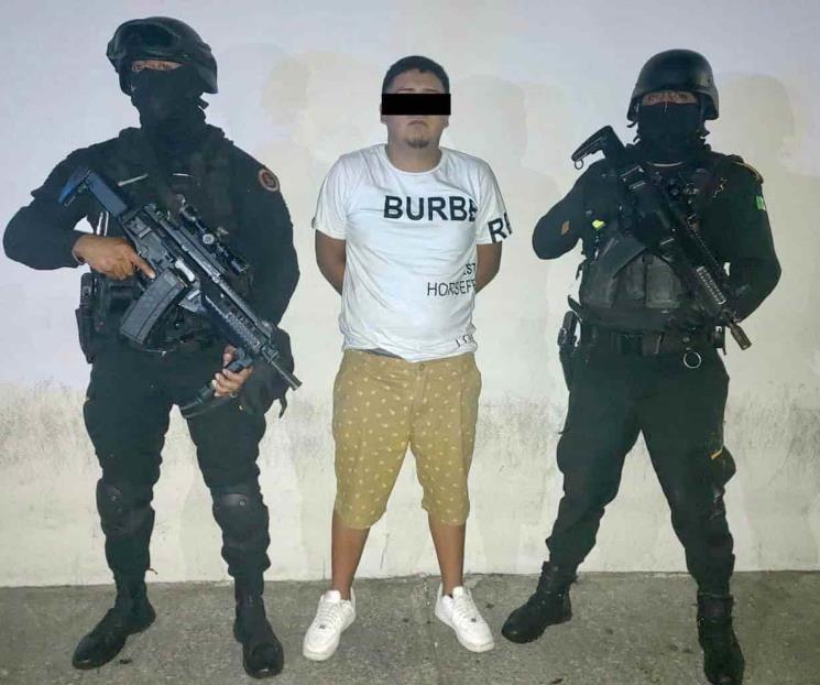 Detienen a narcomenudista