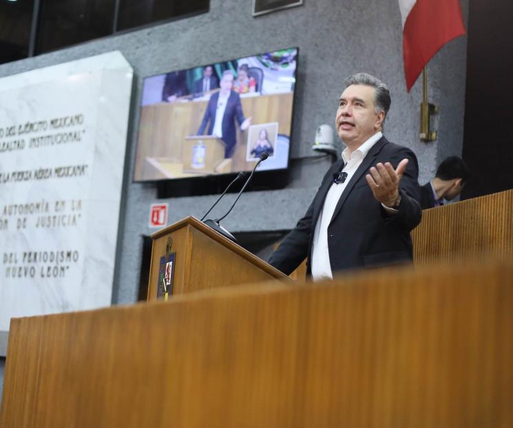 Buscan con reforma evitar embarazos de adolescentes