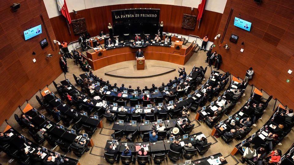 Senadores alistan su registro como aspirantes a gobernadores