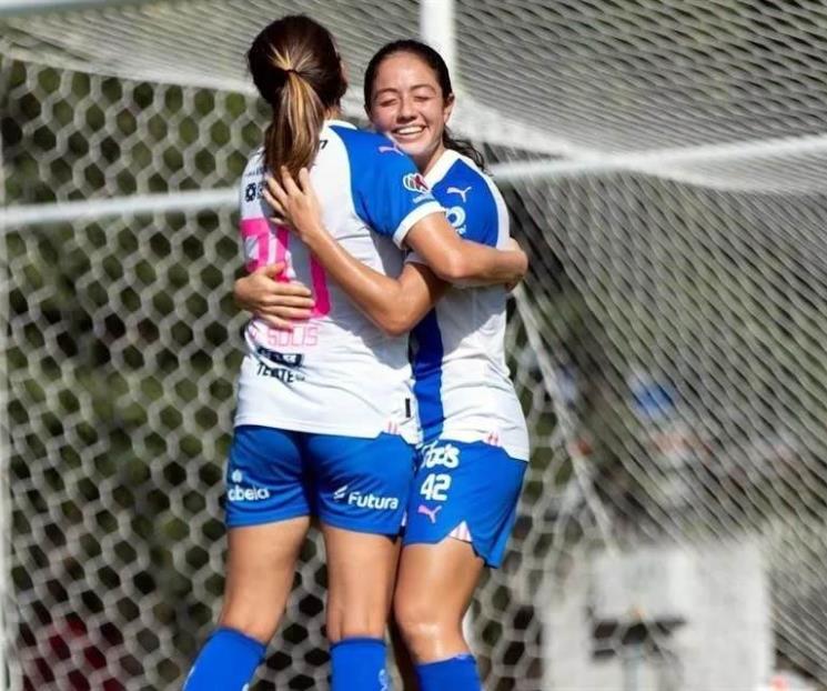 Golean las Rayadas en juego amistoso