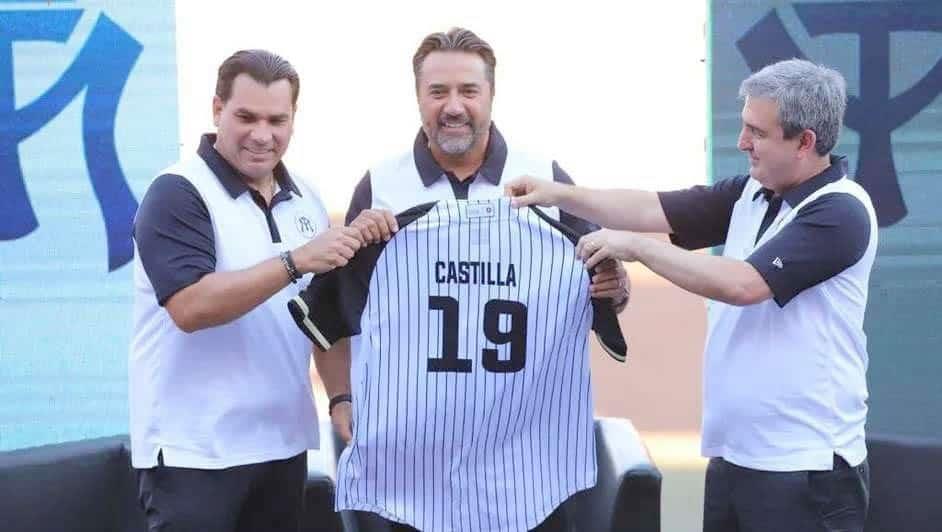 Presentan Sultanes a Vinny Castilla