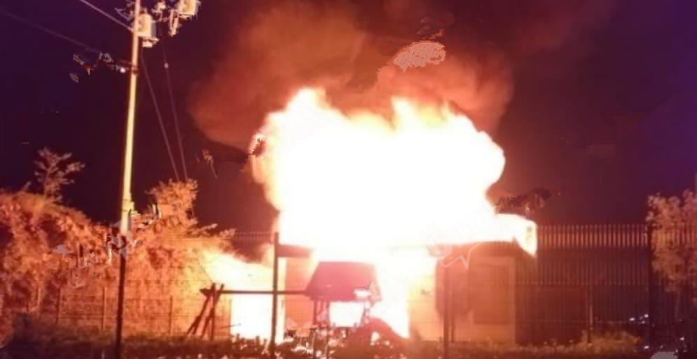 Queman oficina de venta de fraccionamiento en Juárez Queman oficina de venta de fraccionamiento en Juárez