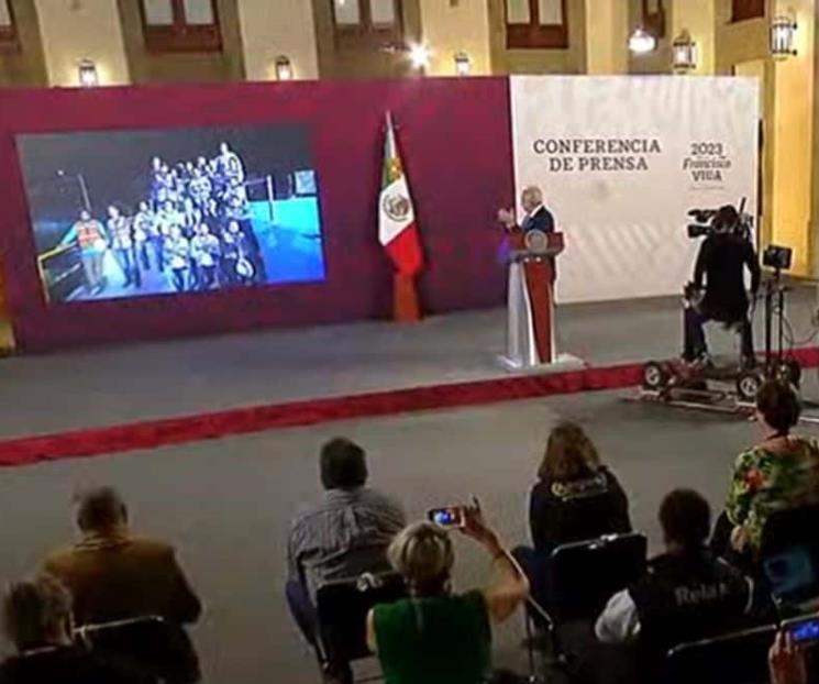 AMLO celebra llegada del agua en Acueducto El Cuchillo II