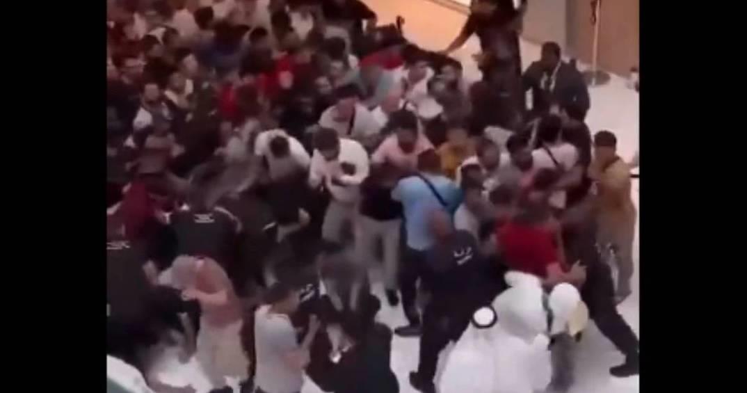 Enloquecen en Dubai por el nuevo Iphone 15