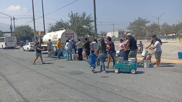 Trabajan García y AyD para restablecer servicio de agua