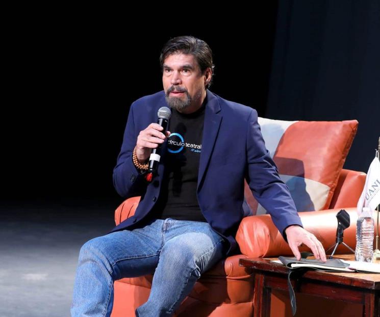 Dialoga Alberto sobre posibilidades de expresión del teatro