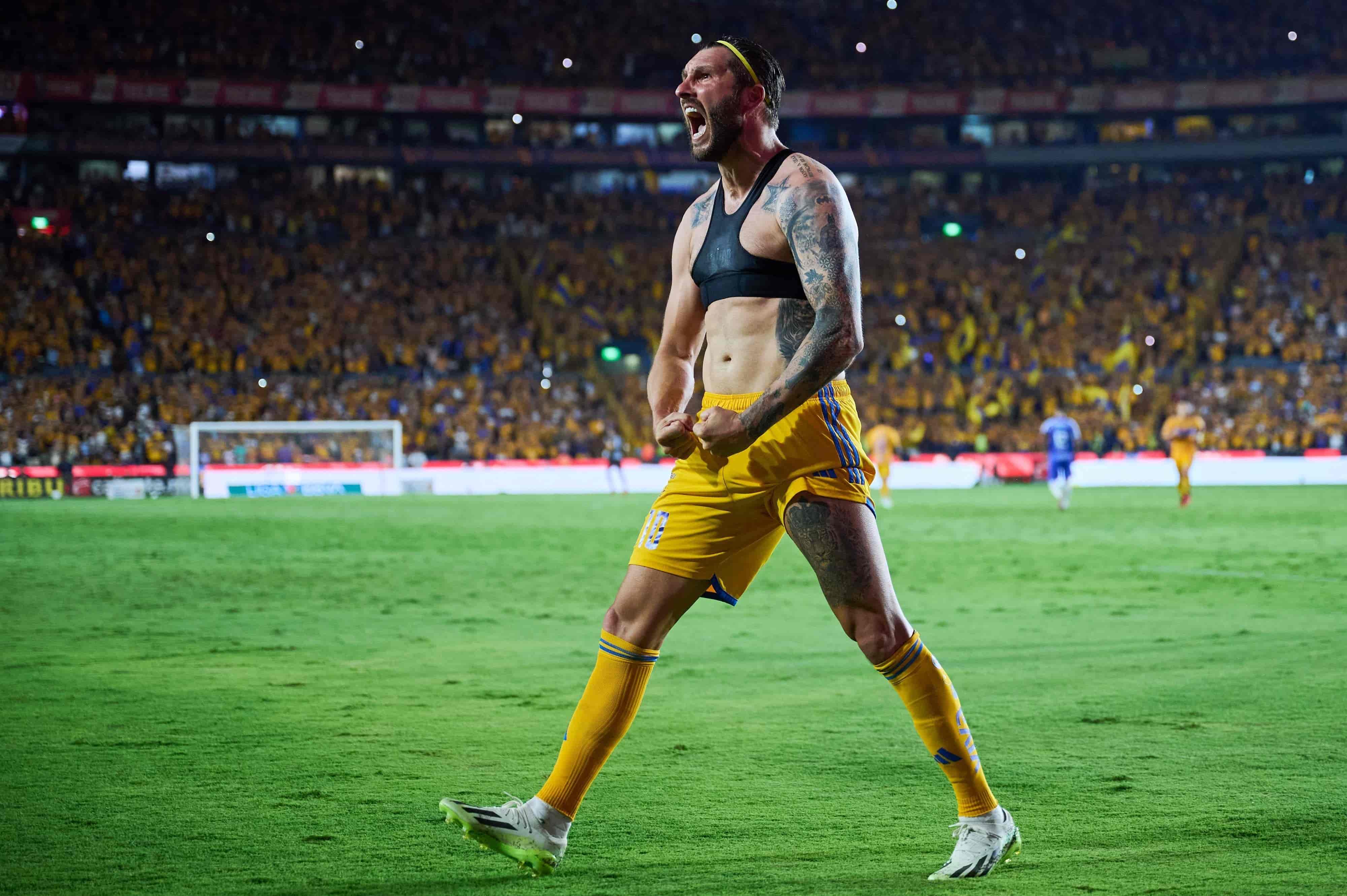 André Pierre Gignac anota doblete y se convierte en el máximo anotador en Clásicos Regios.