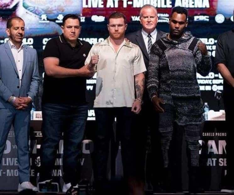 Peleará Canelo ante Charlo por un cinturón conmemorativo