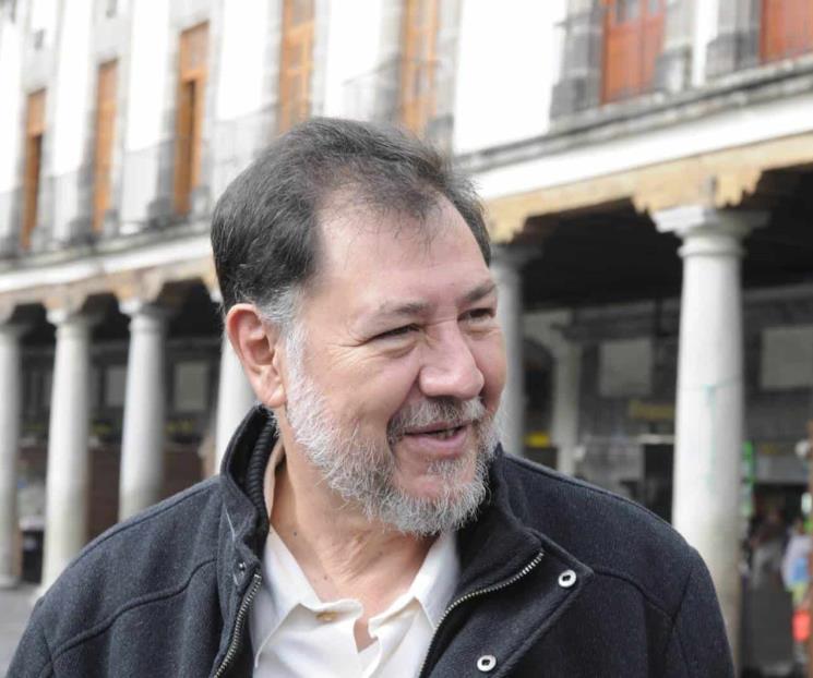 Fernández Noroña se baja de la contienda para CDMX