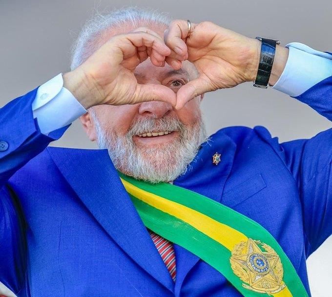 Operarán a Lula de la cadera