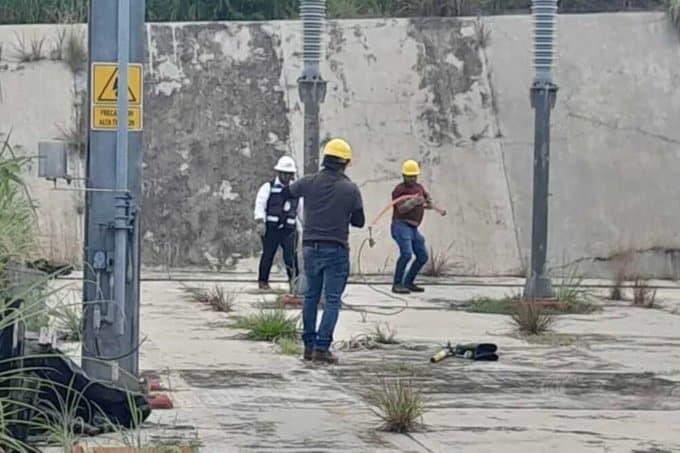 CFE entra con escoltas a poblados en el sur de Chiapas