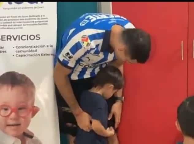 Conviven Rayados con niños de centro TEDI Vanguardia
