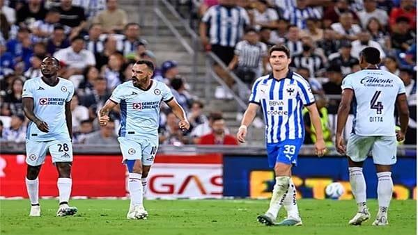 Rayados, un equipo ‘levantamuertos’ Rayados, un equipo ‘levantamuertos’