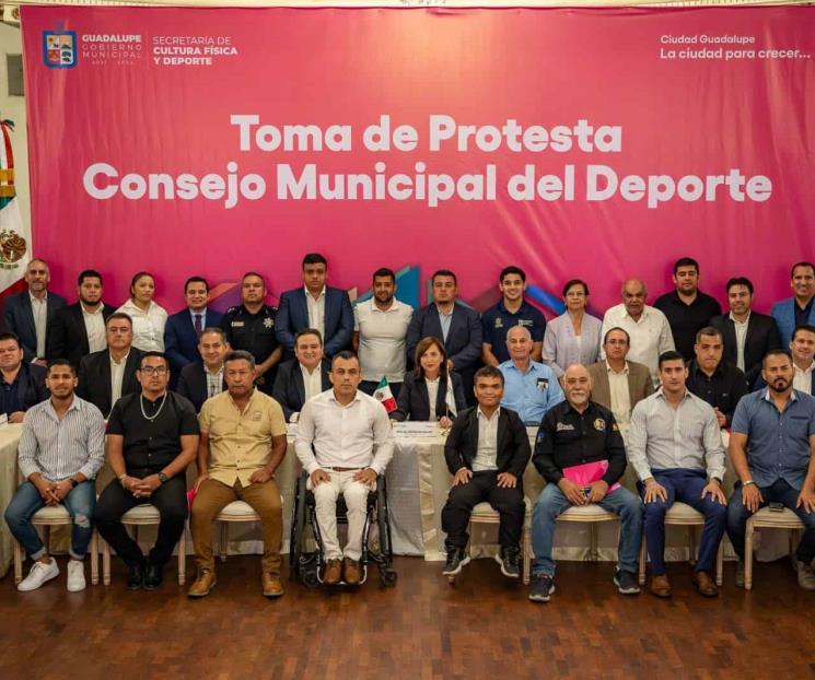 Toma protesta Cristina al Consejo Municipal del Deporte