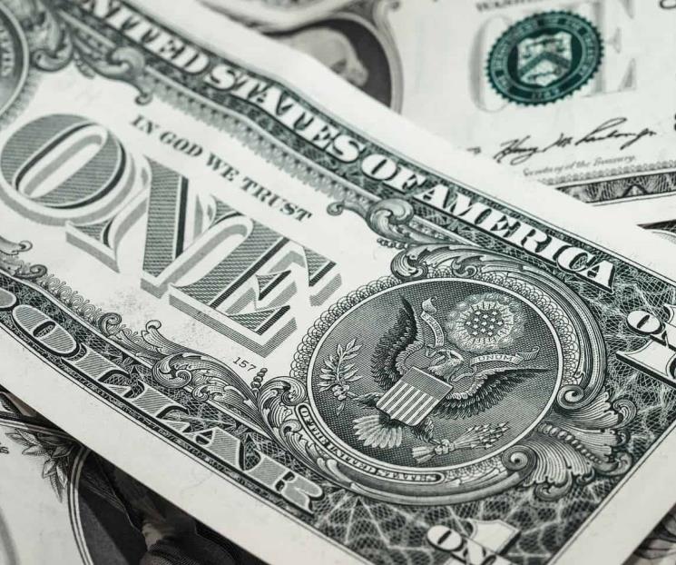 Dólar al menudeo llega a 18.15 pesos