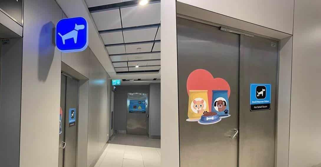 El baño de mascotas del aeropuerto de Estambul