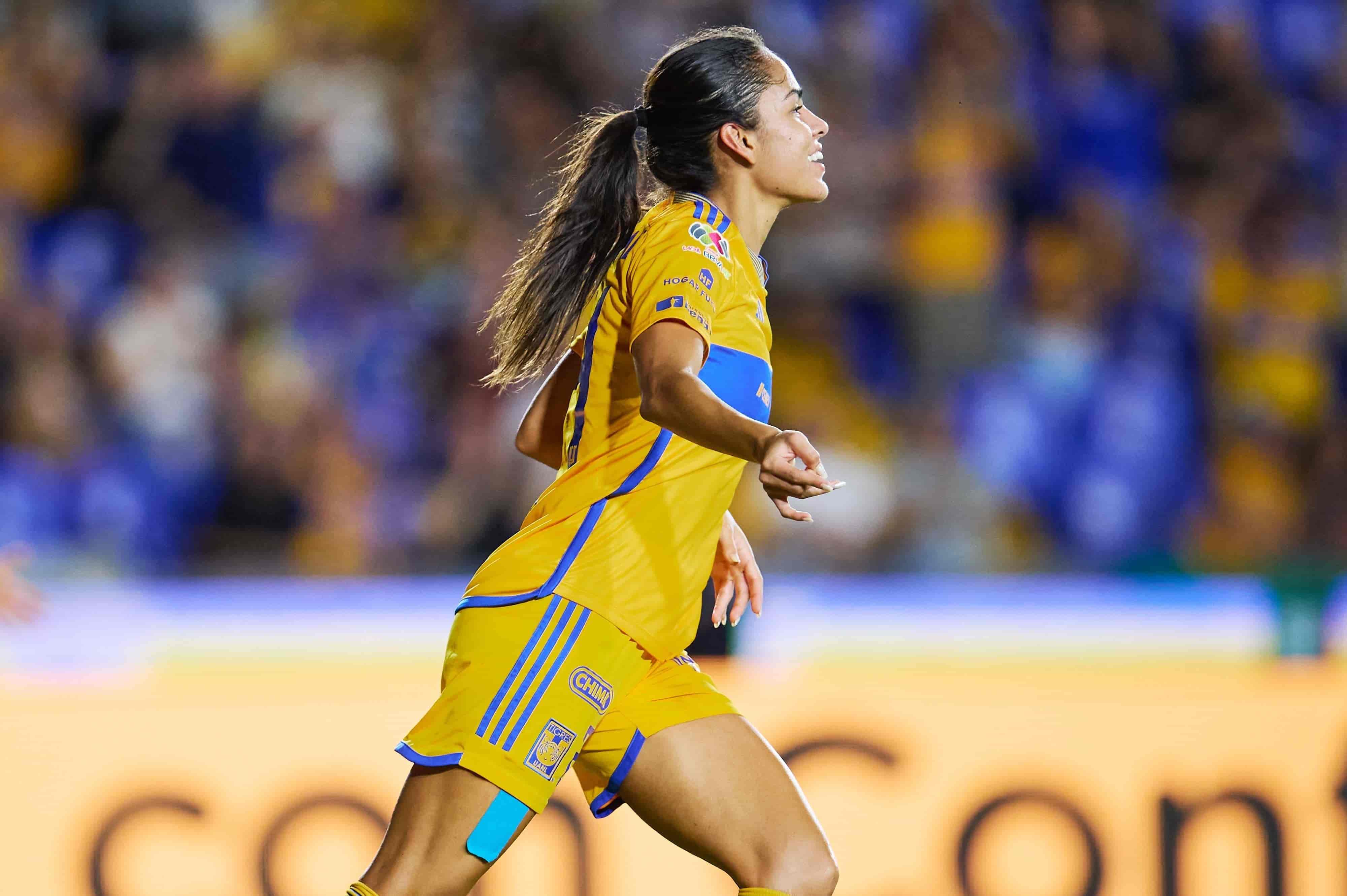 Maricarmen Reyes anota.