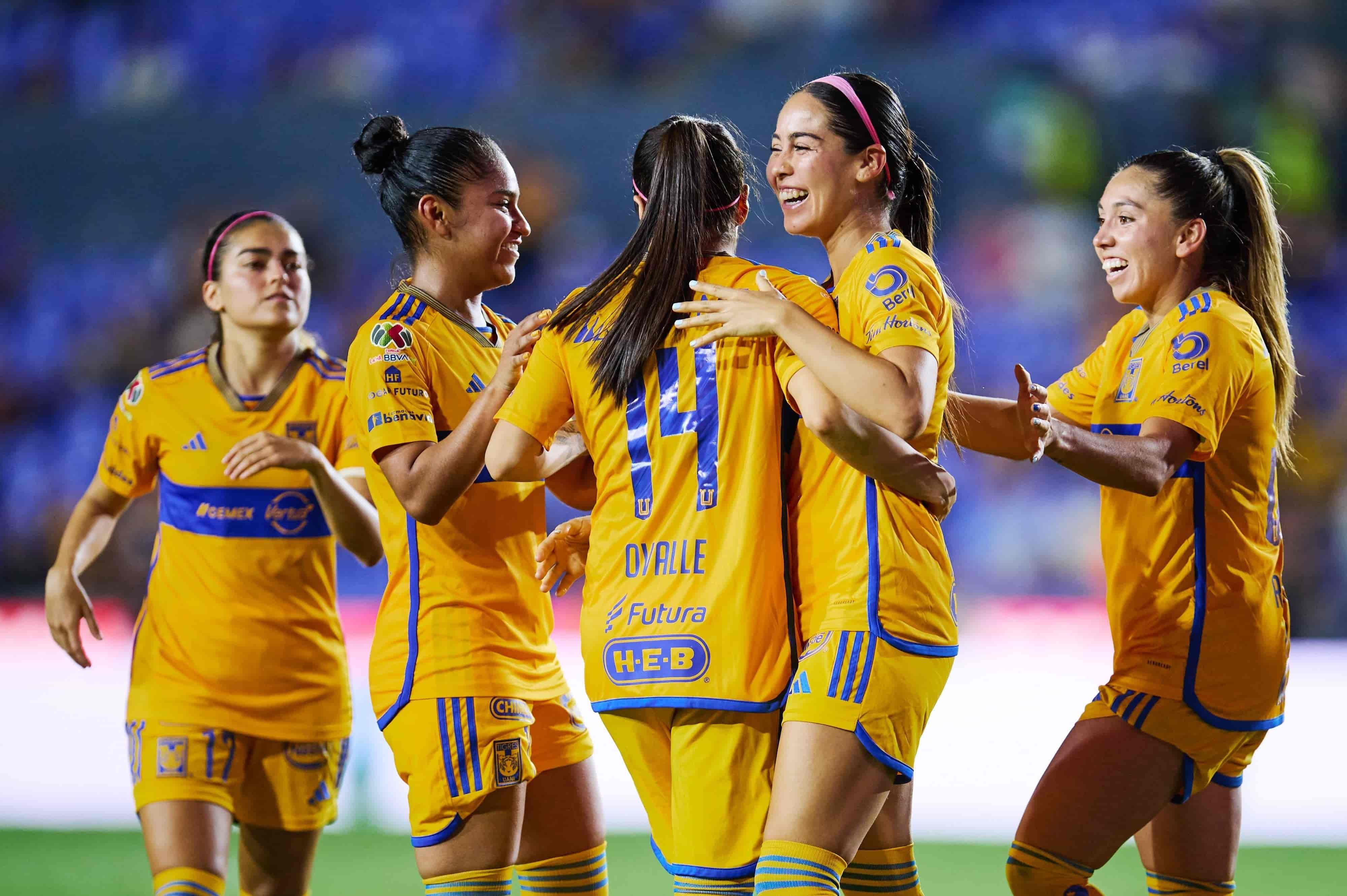 Felinas siguen invictas y de líderes.