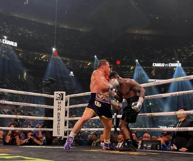 Nadie me había pegado como Canelo: Charlo