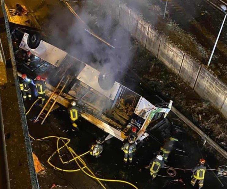 Accidente de autobús deja 21 muertos en Mestre, Italia