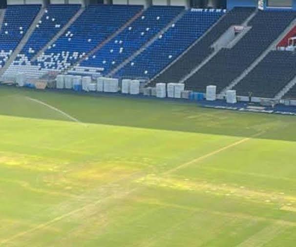 Multa FMF a Rayados por mala condición en la cancha