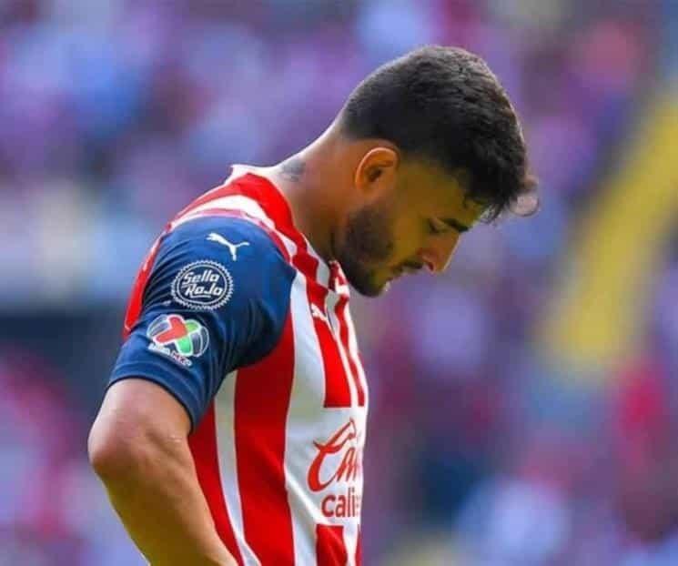 Separa Chivas a tres jugadores por indisciplina