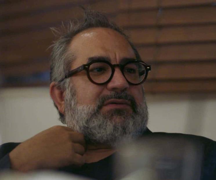 Eugenio Caballero detiene producción por huelga