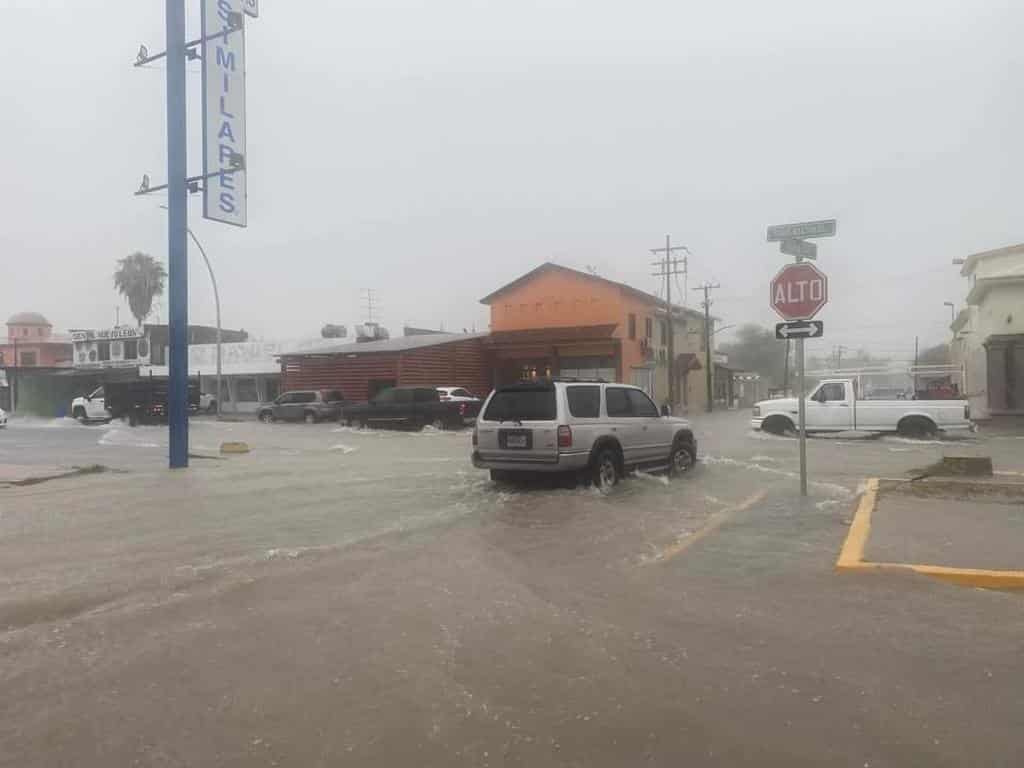 Las intensas lluvias provocaron un tránsito lento y precavido en la entidad