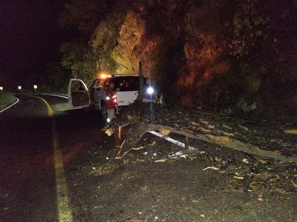Causan lluvias deslaves en Iturbide