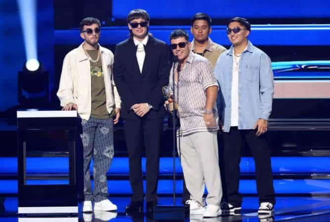 Se llevan Peso Pluma y Bad Bunny los Premios Billboard Se llevan Peso Pluma y Bad Bunny los Premios Billboard