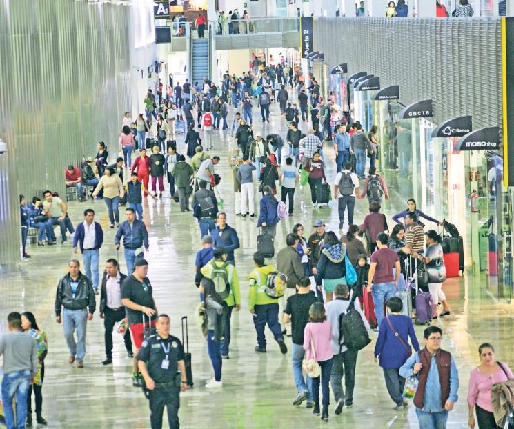 Rezagados en flujo de pasajeros, 18 aeropuertos