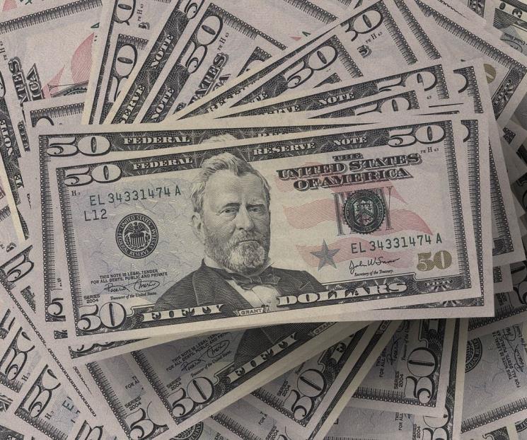 El superpeso tiene su peor semana en dos años