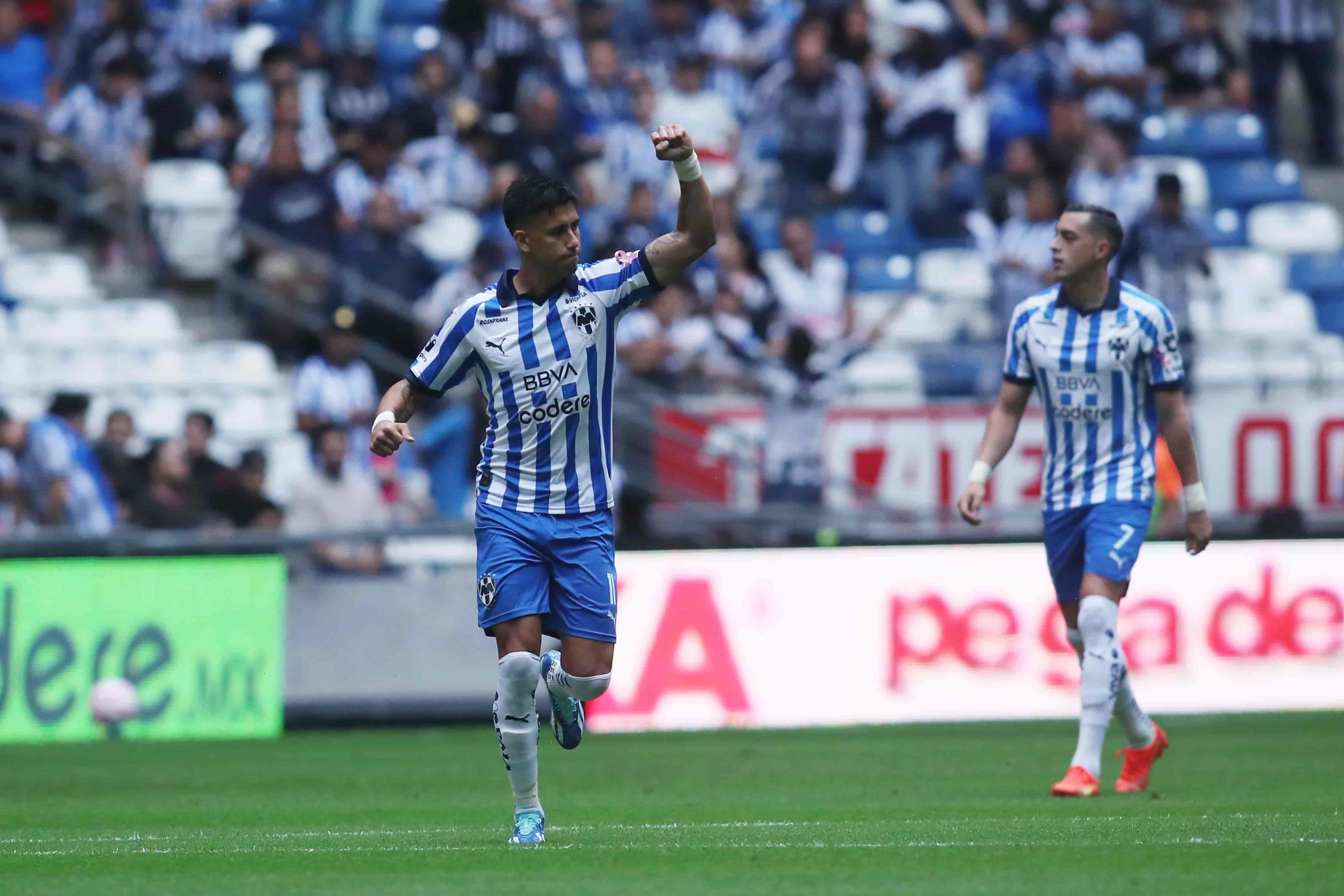 Maxi Meza hace el 1-0.