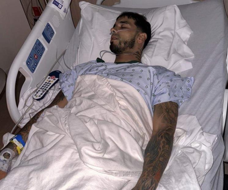 Operan a Anuel AA por cuestión de vida o muerte